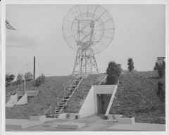 1963 JUN - Naval Radio Station Lewes DE - view from road 3 - June 1963.JPG (1025351 bytes)