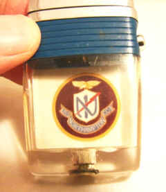 lighter-cc1-1306-02.jpg (46457 bytes)