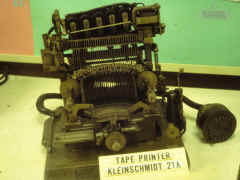 4977.jpg (3075488 bytes)